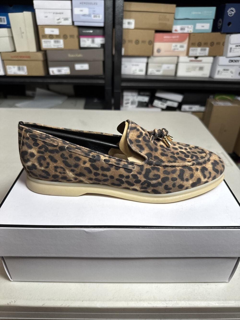 Women's 10 GUESS Aryana Loafer, Leopard Suede 210